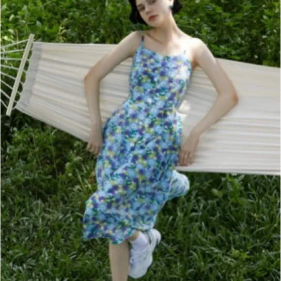 zara printed green dress Zara Modest Maxi in Hunter Medium main image 1